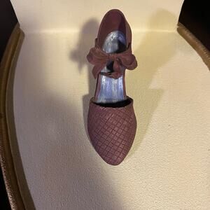 Just the Right Shoe Blush